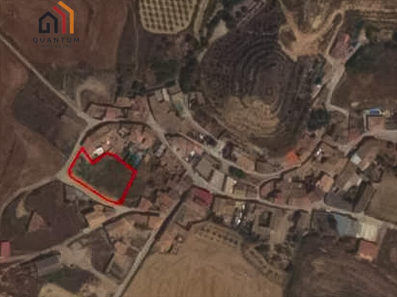 Suelo urbano en Velillas - Angüés (Huesca)