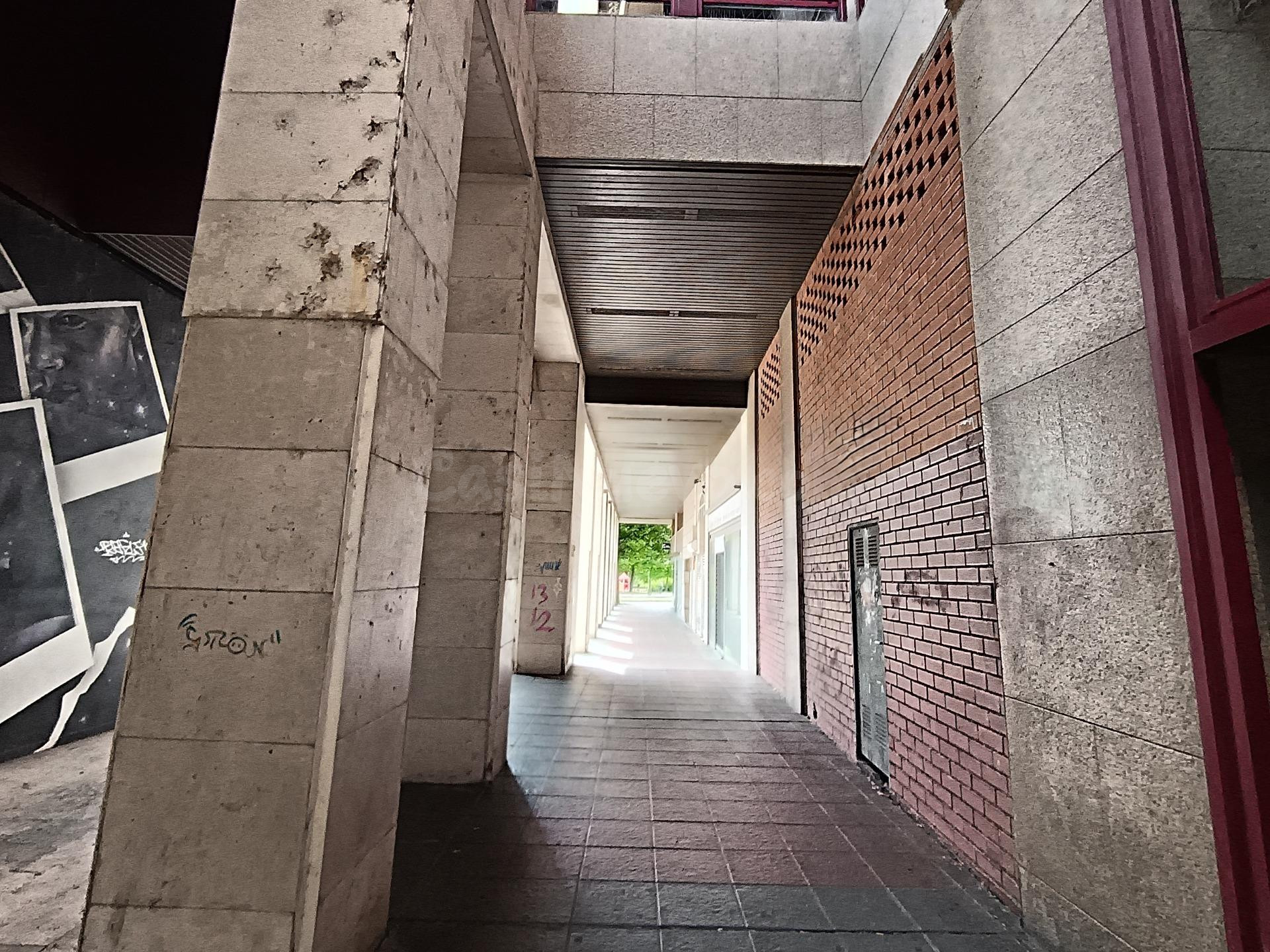 Local comercial 178m² en alquiler - Paseo Zorrilla - foto 2