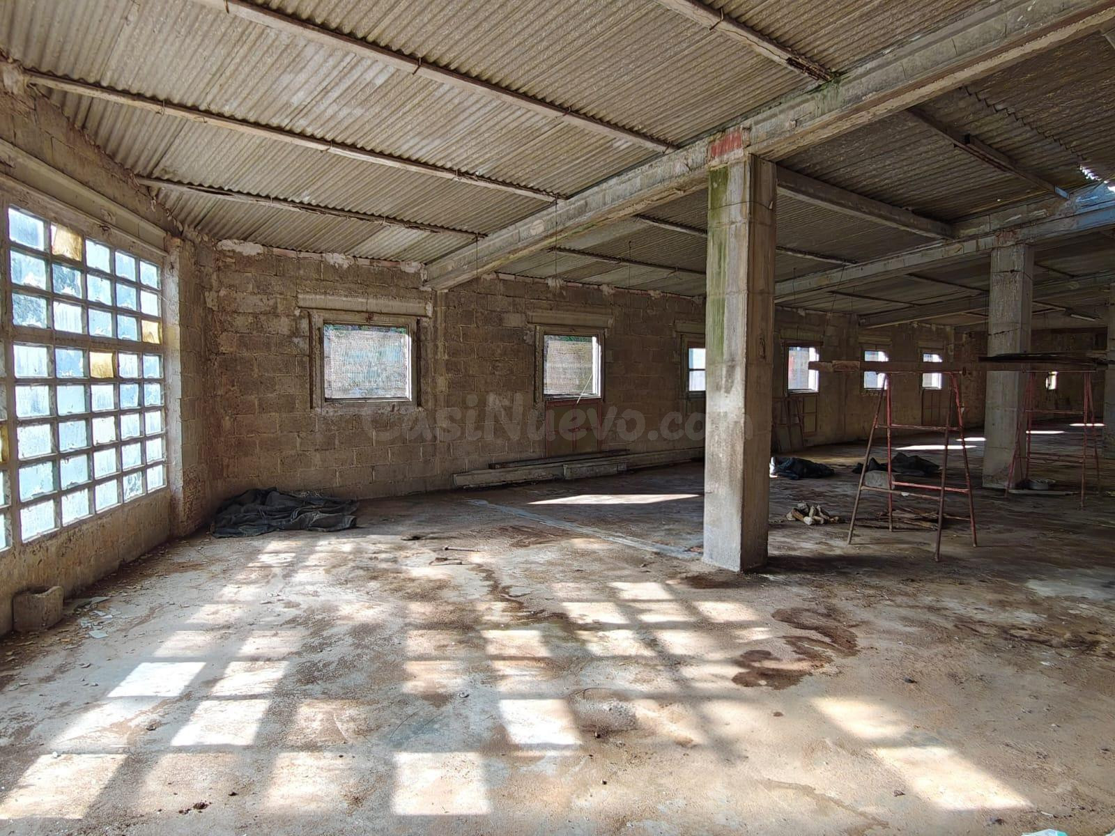 EDIFICIO EN VENTA A REFORMAR, PARA USO RESIDENCIAL O COMERCI - foto 2