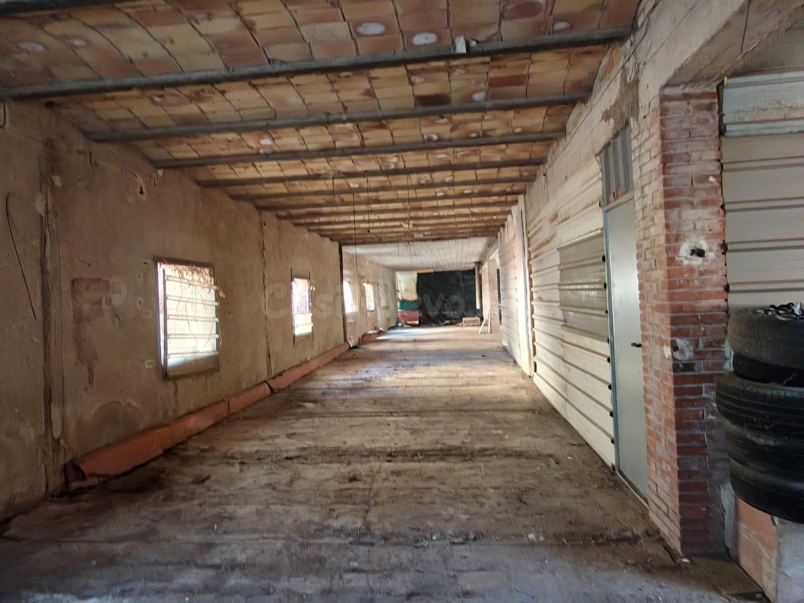 EDIFICIO EN VENTA A REFORMAR, PARA USO RESIDENCIAL O COMERCI - foto 4