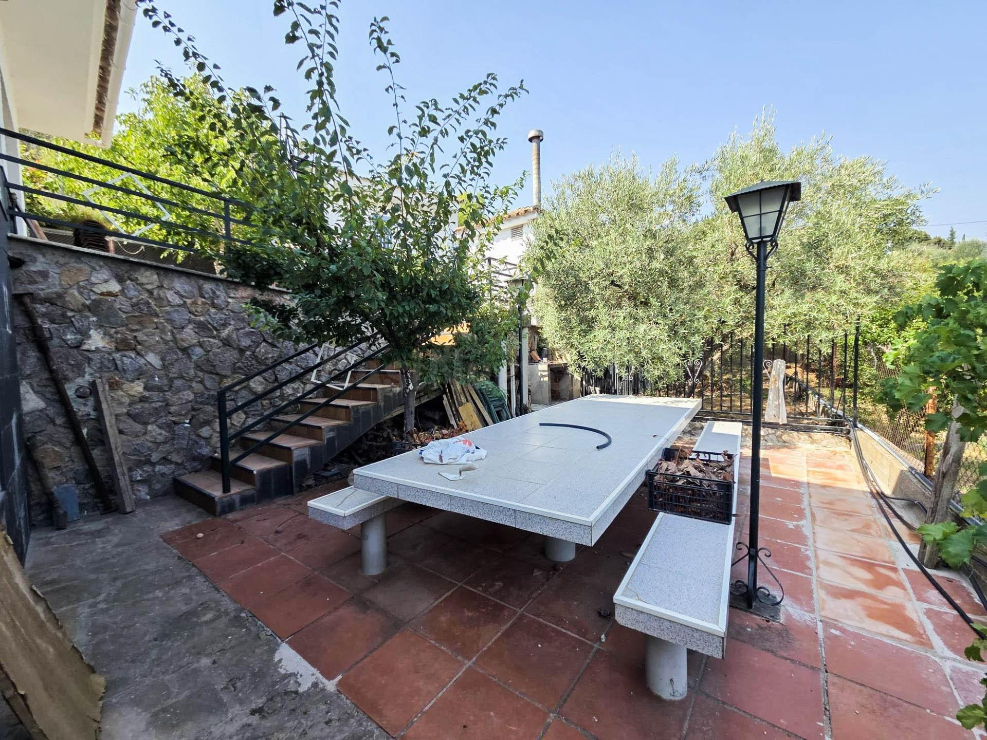 CASA CON PISCINA EN VENTA EN LA URBANIZACIÓN RIVES BLAVES DE