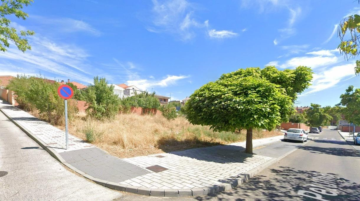 Solar en venta - Las Flores