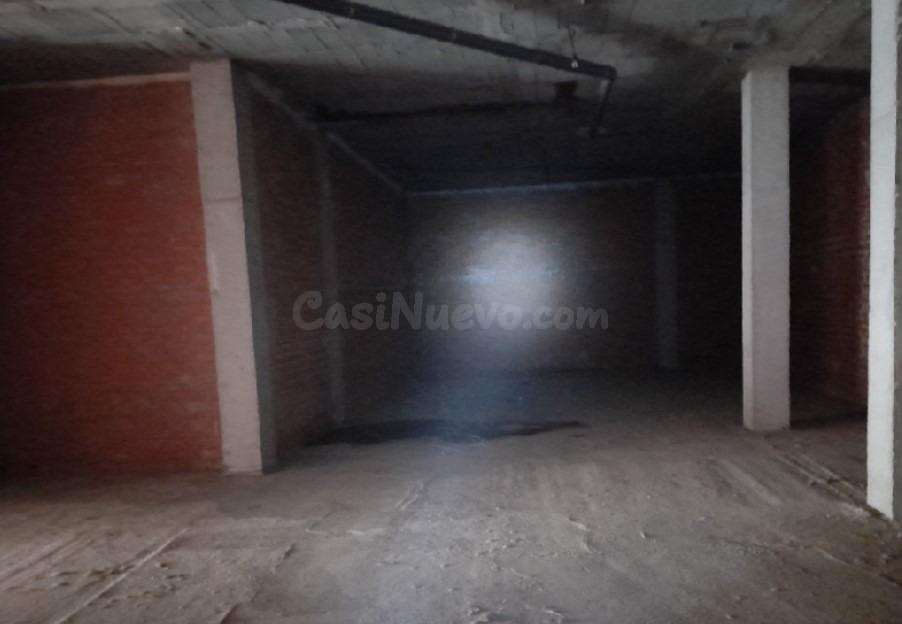 Local comercial 271m² en venta - Ciutat del Transport-La Sal - foto 2