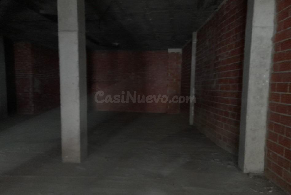 Local comercial 271m² en venta - Ciutat del Transport-La Sal - foto 3