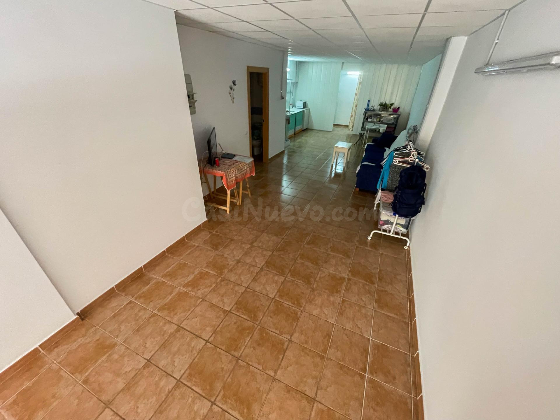 LOCAL EN VENTA EN EL CENTRO DE ELS HOSTALETS DE PIEROLA - foto 5