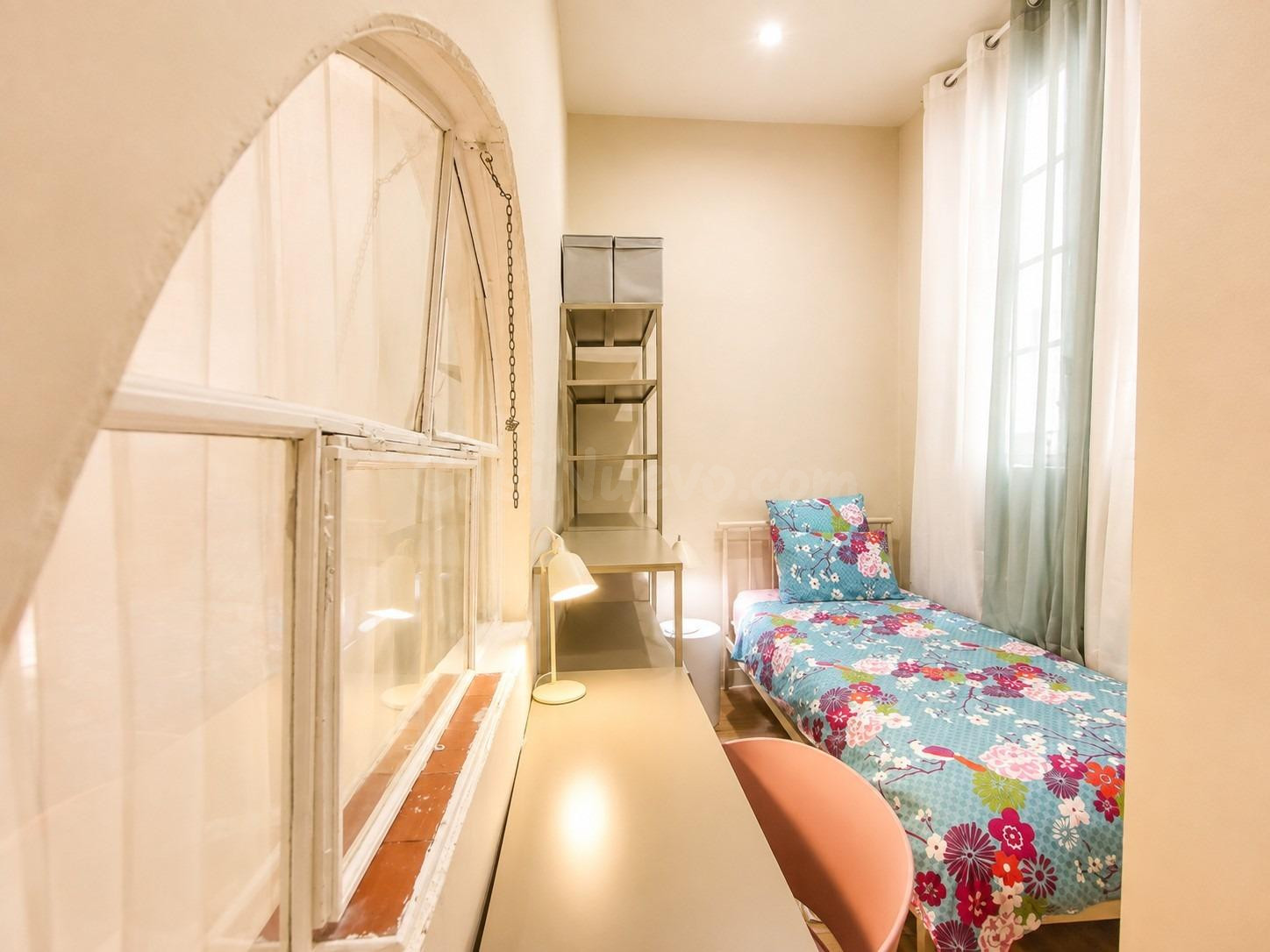 Vivienda de 4 dormitorios en el centro de Madrid - foto 2