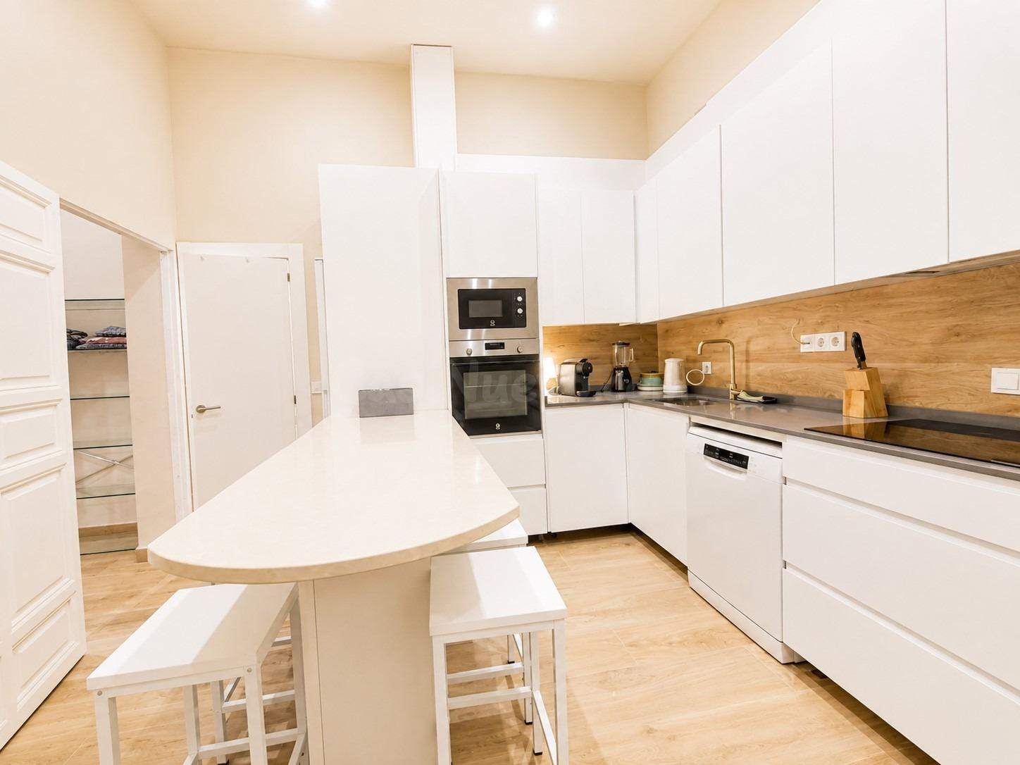 Vivienda de 4 dormitorios en el centro de Madrid - foto 5