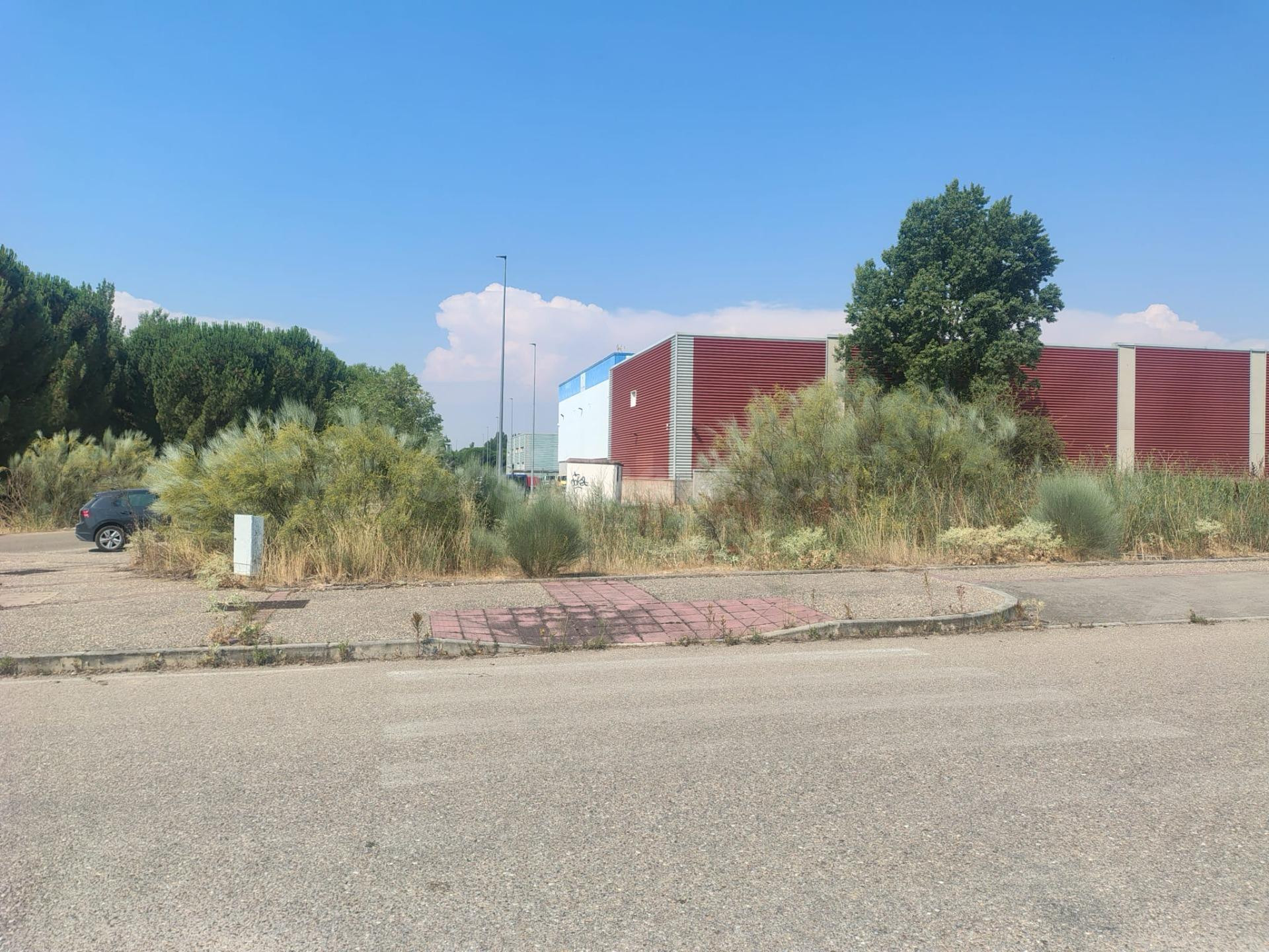 PARCELA INDUSTRIAL, POLIGONO LAS LOBAS, LAGUNA DE DUERO. 850 M2 - foto 2