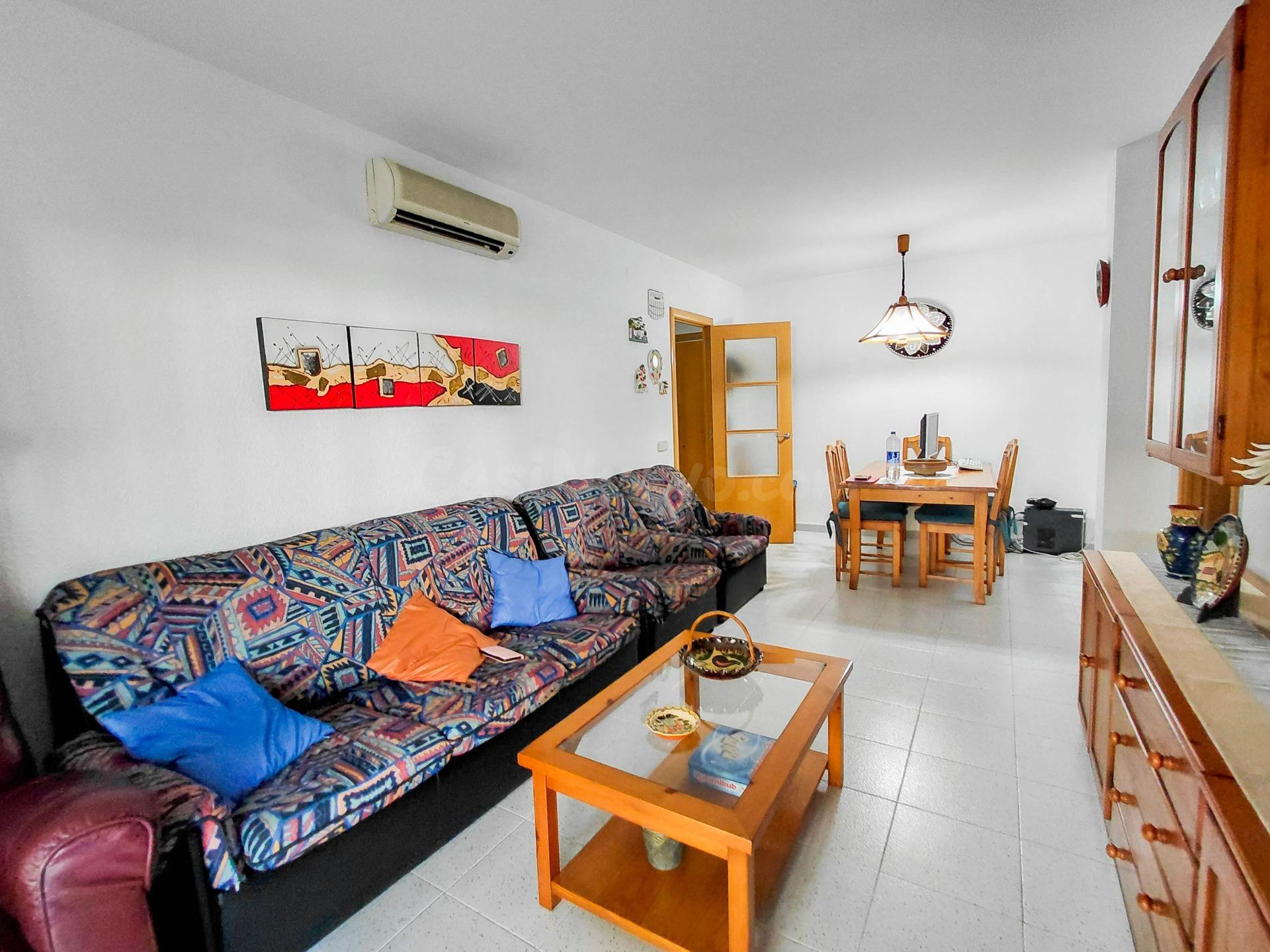 Planta baja con jardín y terraza en venta a pocos metros del - foto 2