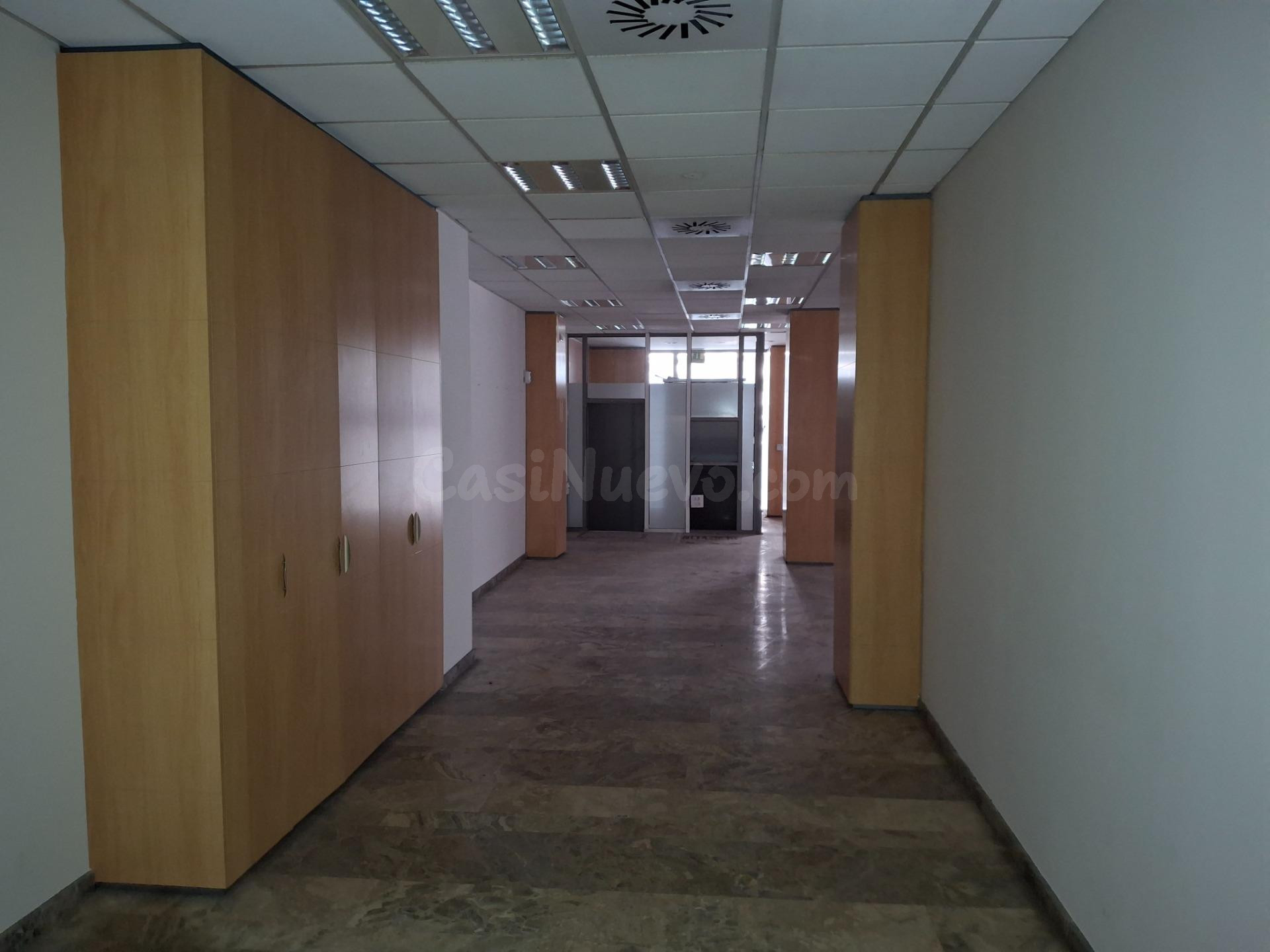 Local comercial en Avenida Valencia - foto 4