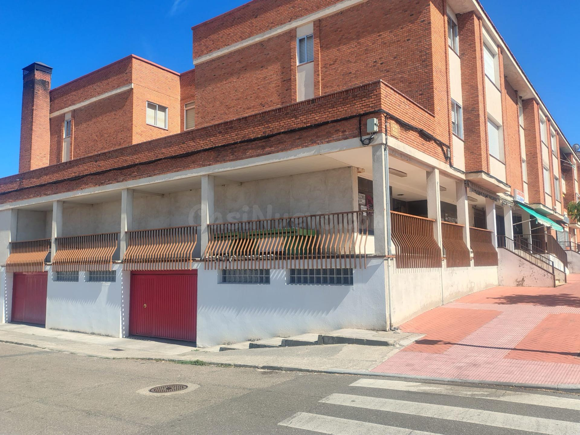 LOCAL EN VENTA, OLMEDO (VALLADOLID), 232 M2 CONSTRUIDOS - foto 3