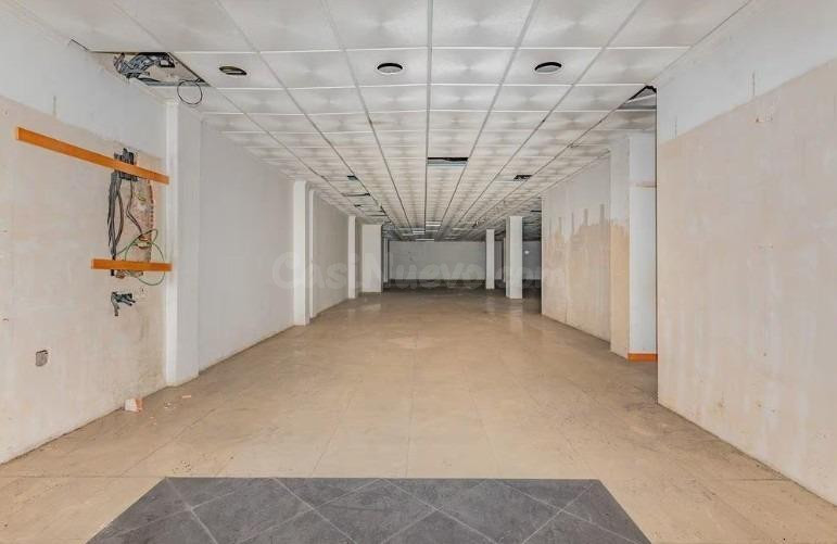 Local comercial en centro - foto 4