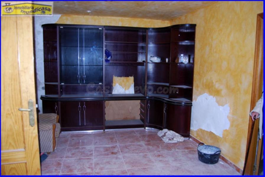 Se vende casa de campo con parcela vallada en La Matanza de  - foto 3