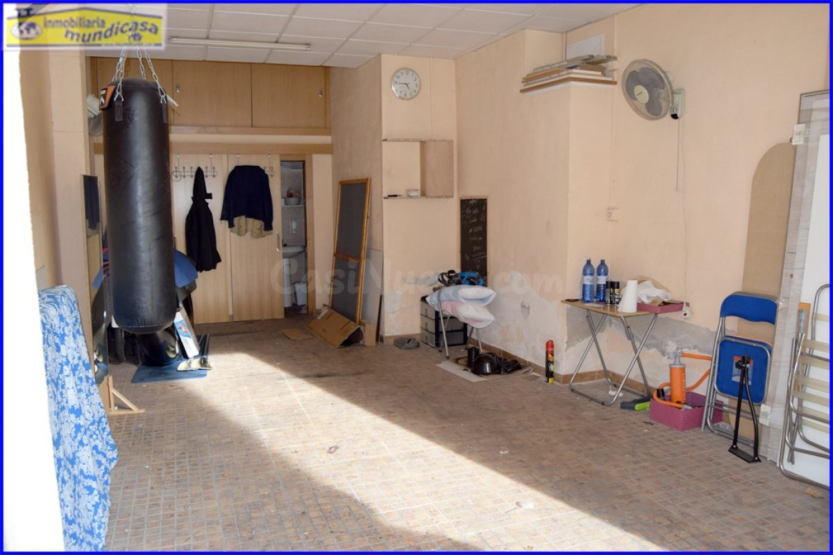 Local comercial en Santomera zona Calvario
