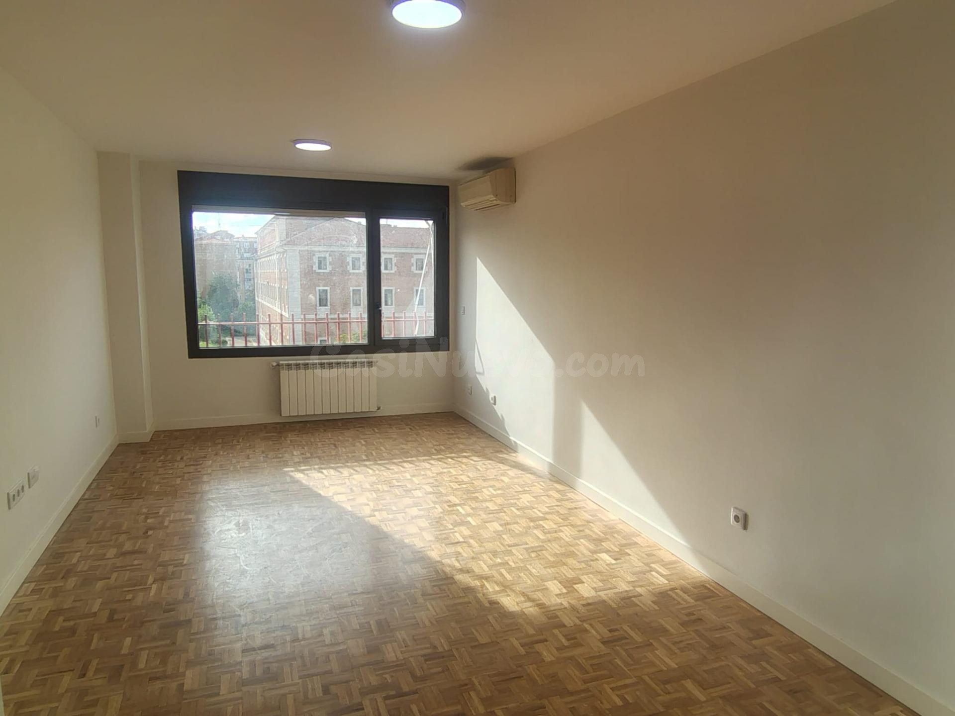 Frente Estación AVE. Piso totalmente reformado - foto 4