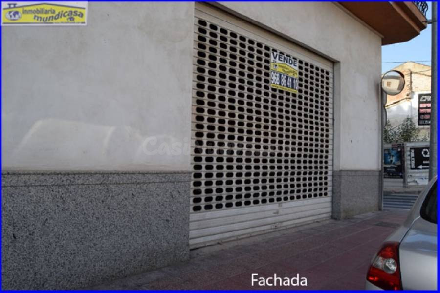 Local comercial en Santomera con gran fachada - foto 3