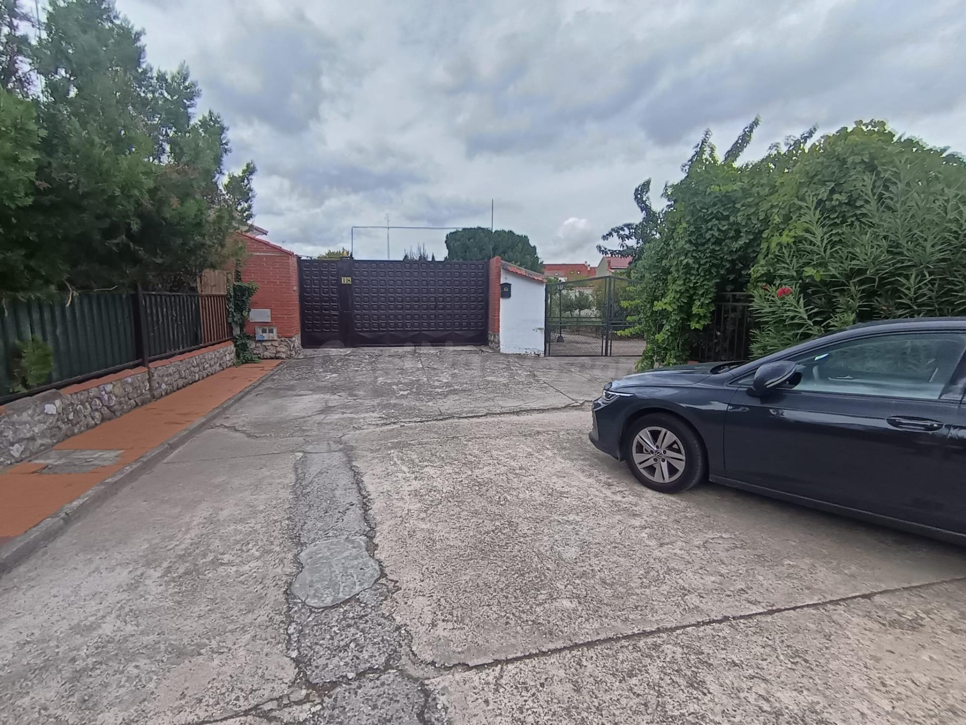 Exclusivo Chalet en Urbanización España - Viana de Cega por €309,000