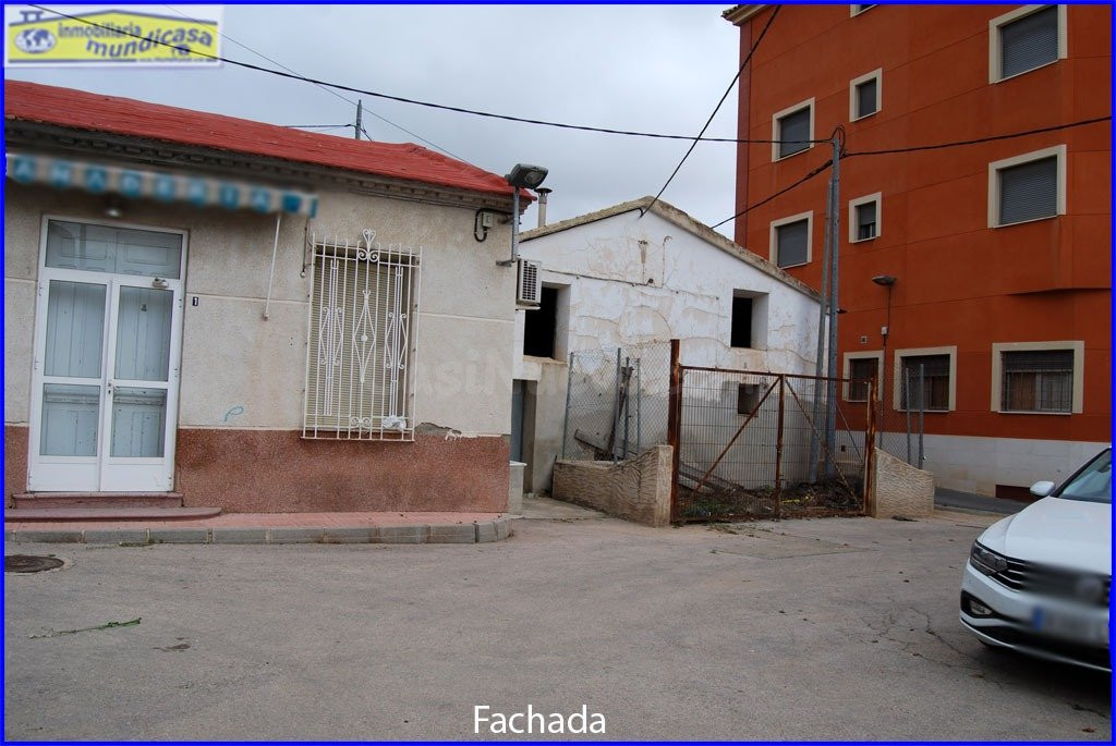 Se vende casa en el Esparragal con 260 m2 y una gran parcela - foto 3