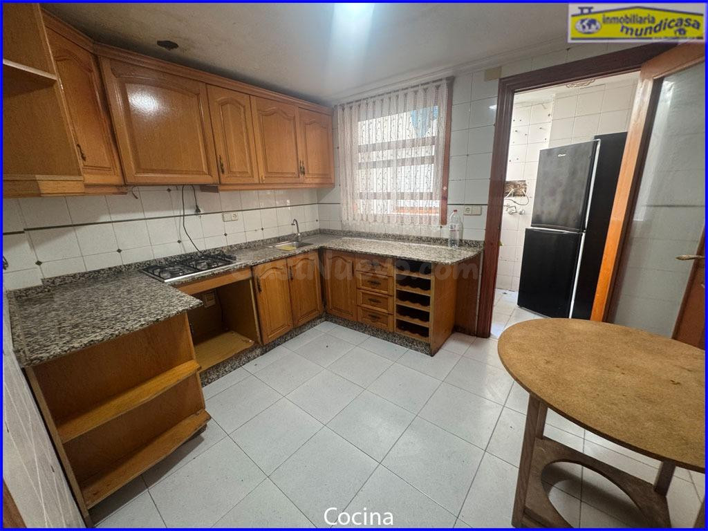 Amplio y Luminoso Piso en el Centro de Santomera por solo €9 - foto 4