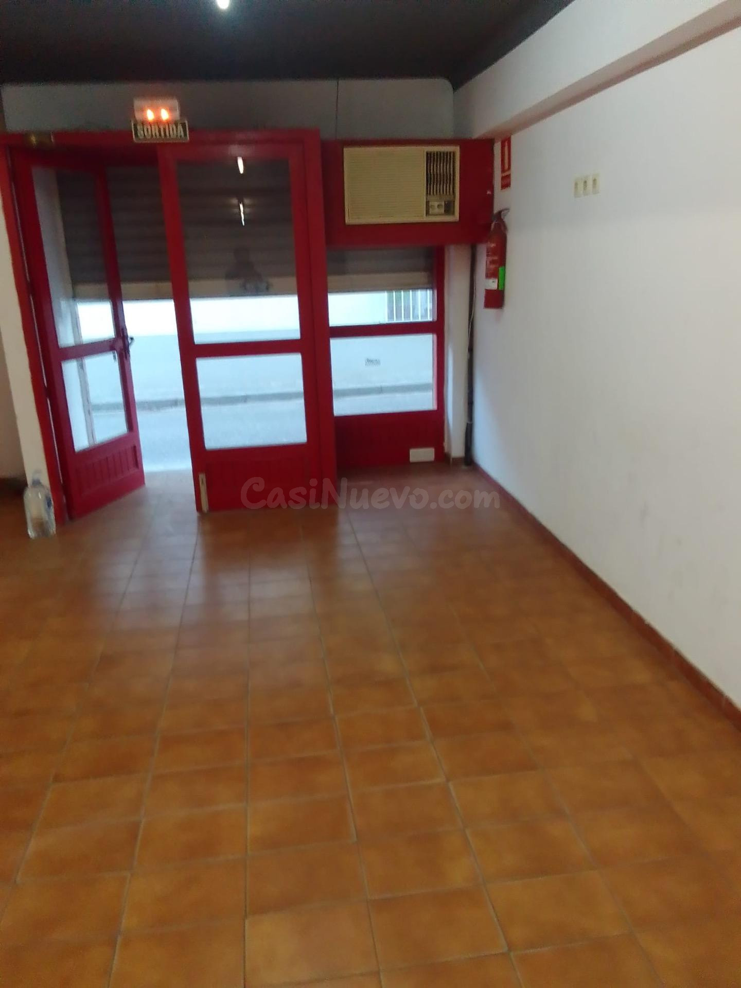 Local comercial céntrico - foto 4