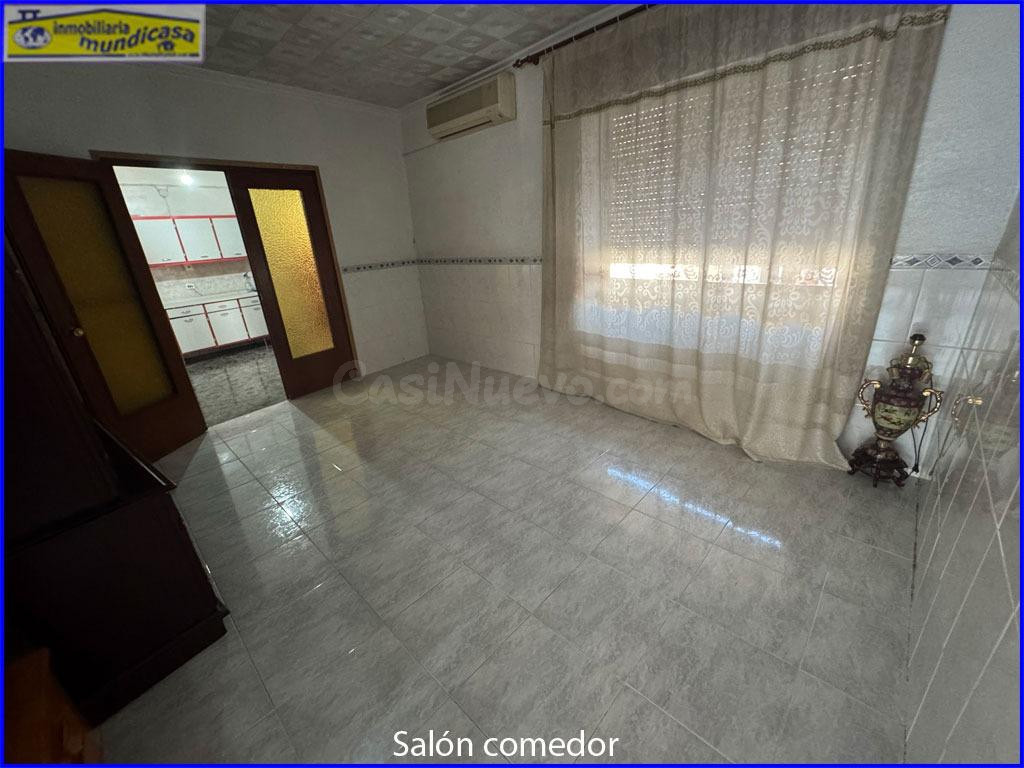 Encantadora Casa de Pueblo en el Corazón de Santomera - foto 3