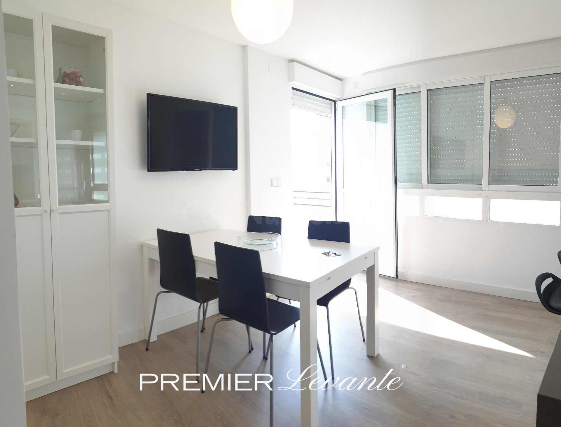 Estupenda vivienda con reforma integral, en el centro de Alicante, moderna y luminosa, 2hab 1baño.