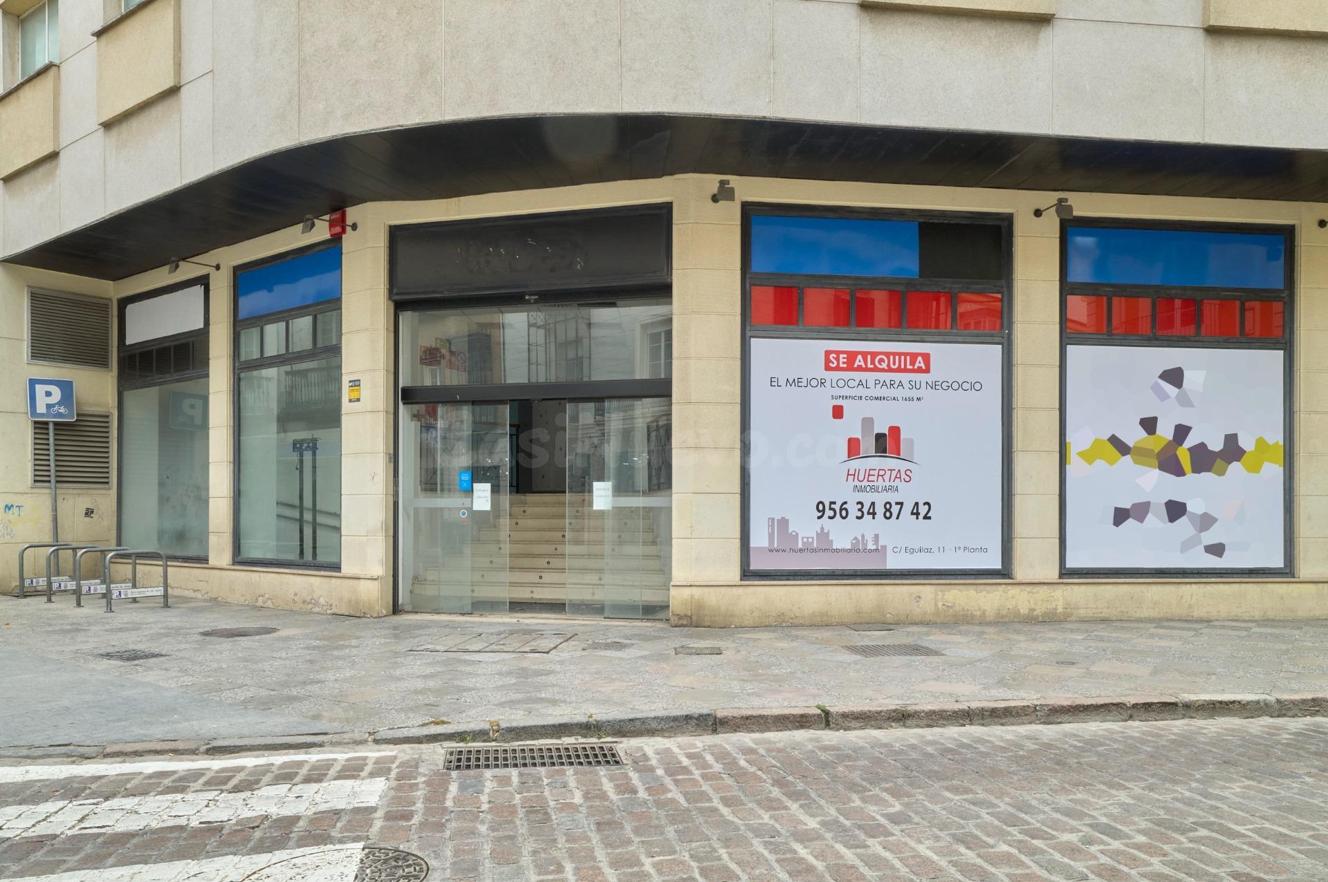 Local Comercial Prime: Máxima Visibilidad y Logística Privad - foto 3