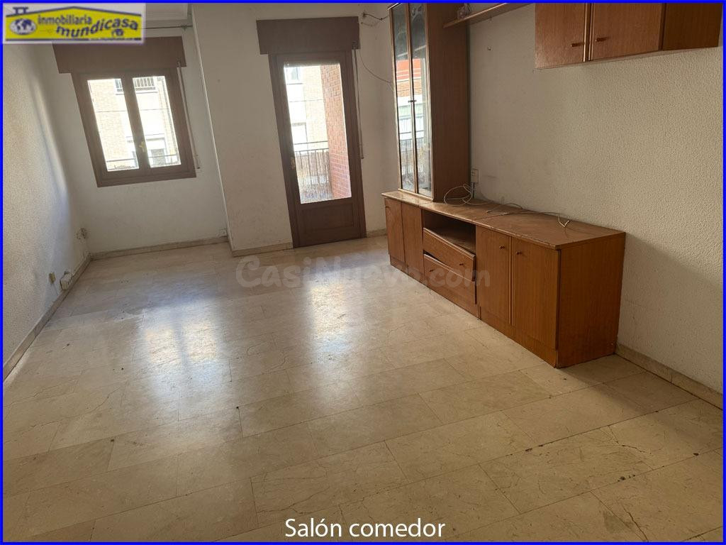 Amplio Piso en el Corazón de Santomera - ¡Tu Nuevo Hogar Te 