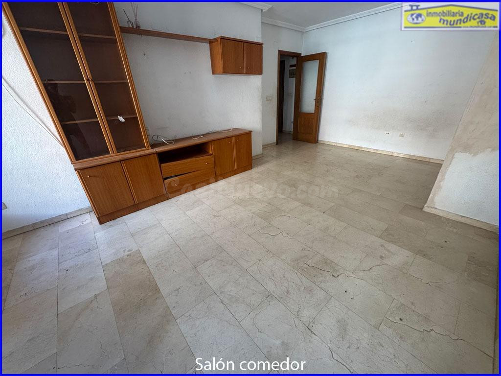 Amplio Piso en el Corazón de Santomera - ¡Tu Nuevo Hogar Te  - foto 2