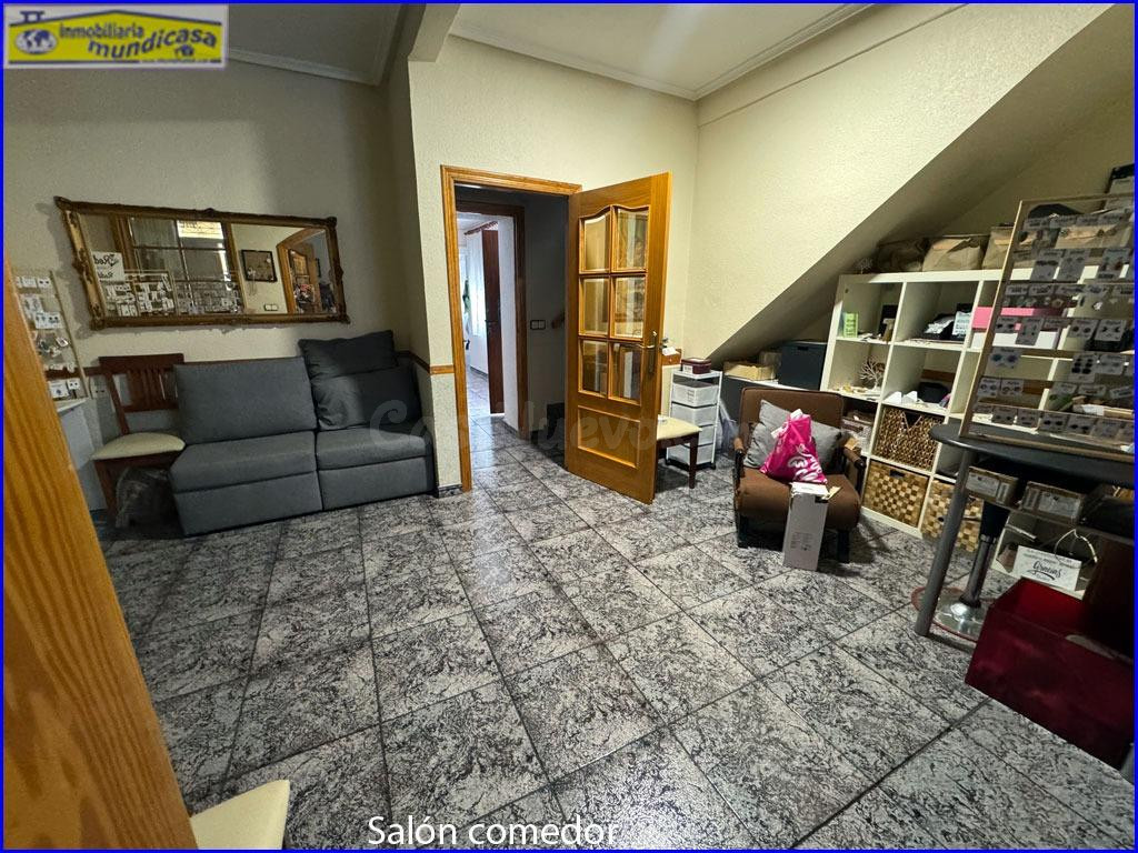 Encantadora Casa de Pueblo en el Corazón de Santomera por €2 - foto 3