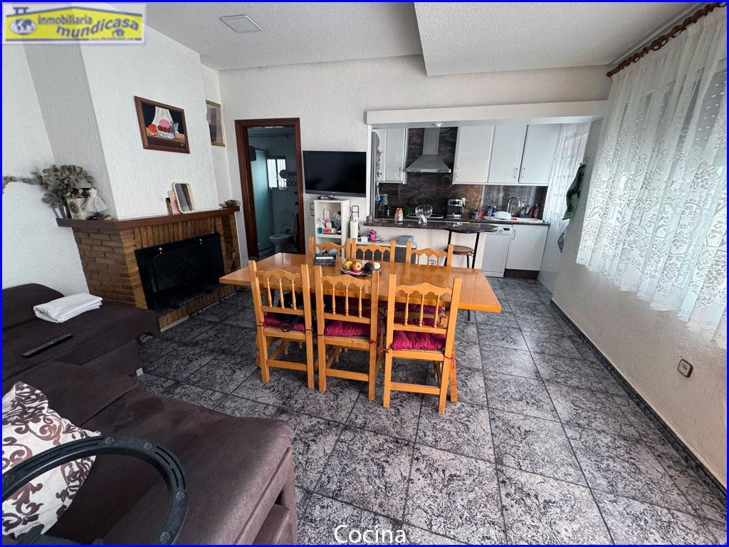 Encantadora Casa de Pueblo en el Corazón de Santomera por €2 - foto 4