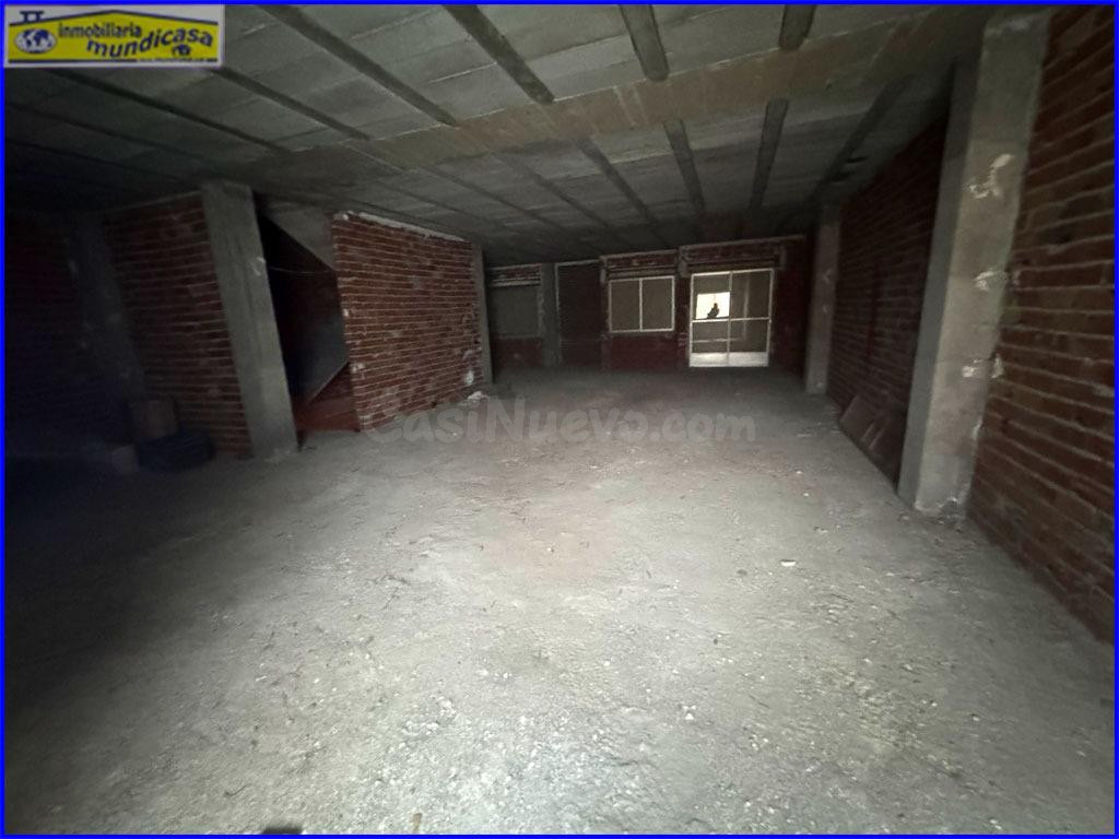 Oportunidad Única: Casa de Pueblo en Construcción con Amplio - foto 4