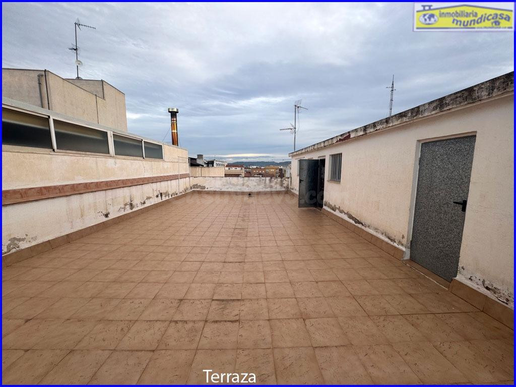 Oportunidad Única: Casa de Pueblo en Construcción con Amplio - foto 5