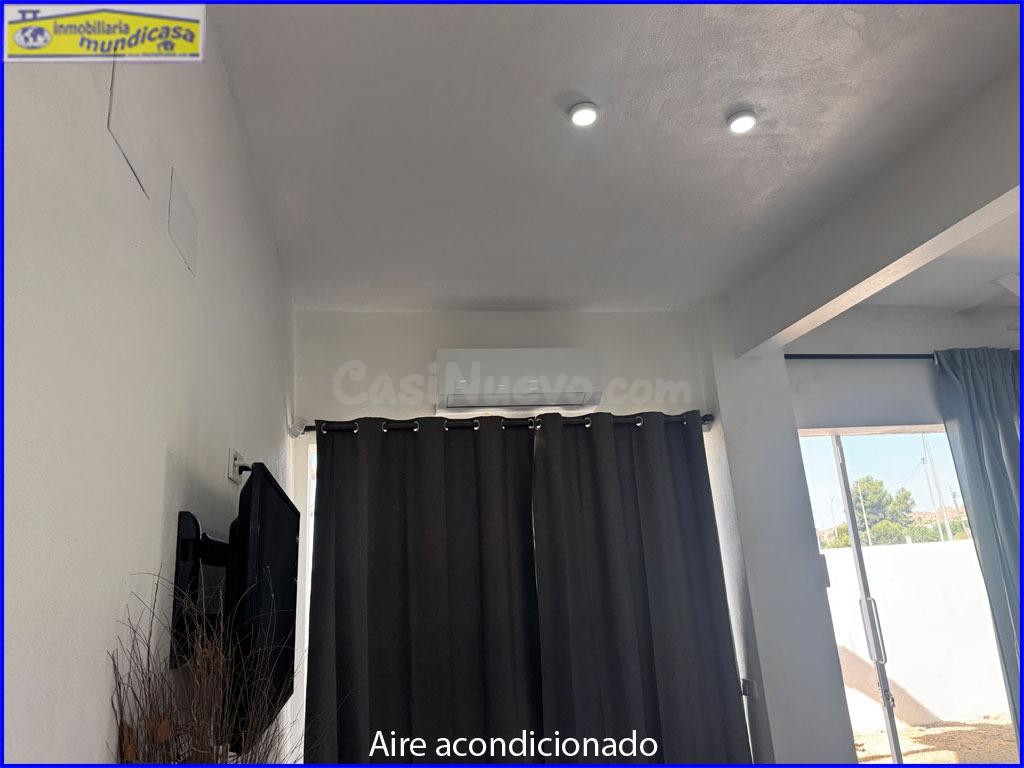 Encantador Chalet Reformado en La Aparecida, Orihuela por €3 - foto 5