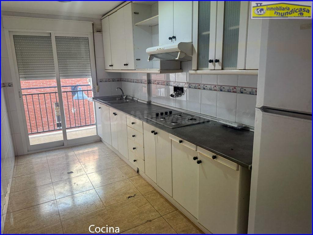 Amplio y Luminoso Piso en el Centro de Santomera por €120,00 - foto 2