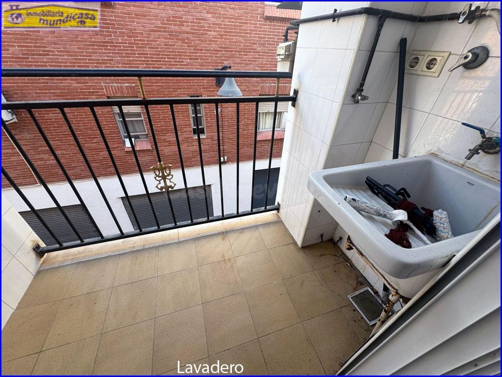 Amplio y Luminoso Piso en el Centro de Santomera por €120,00 - foto 5