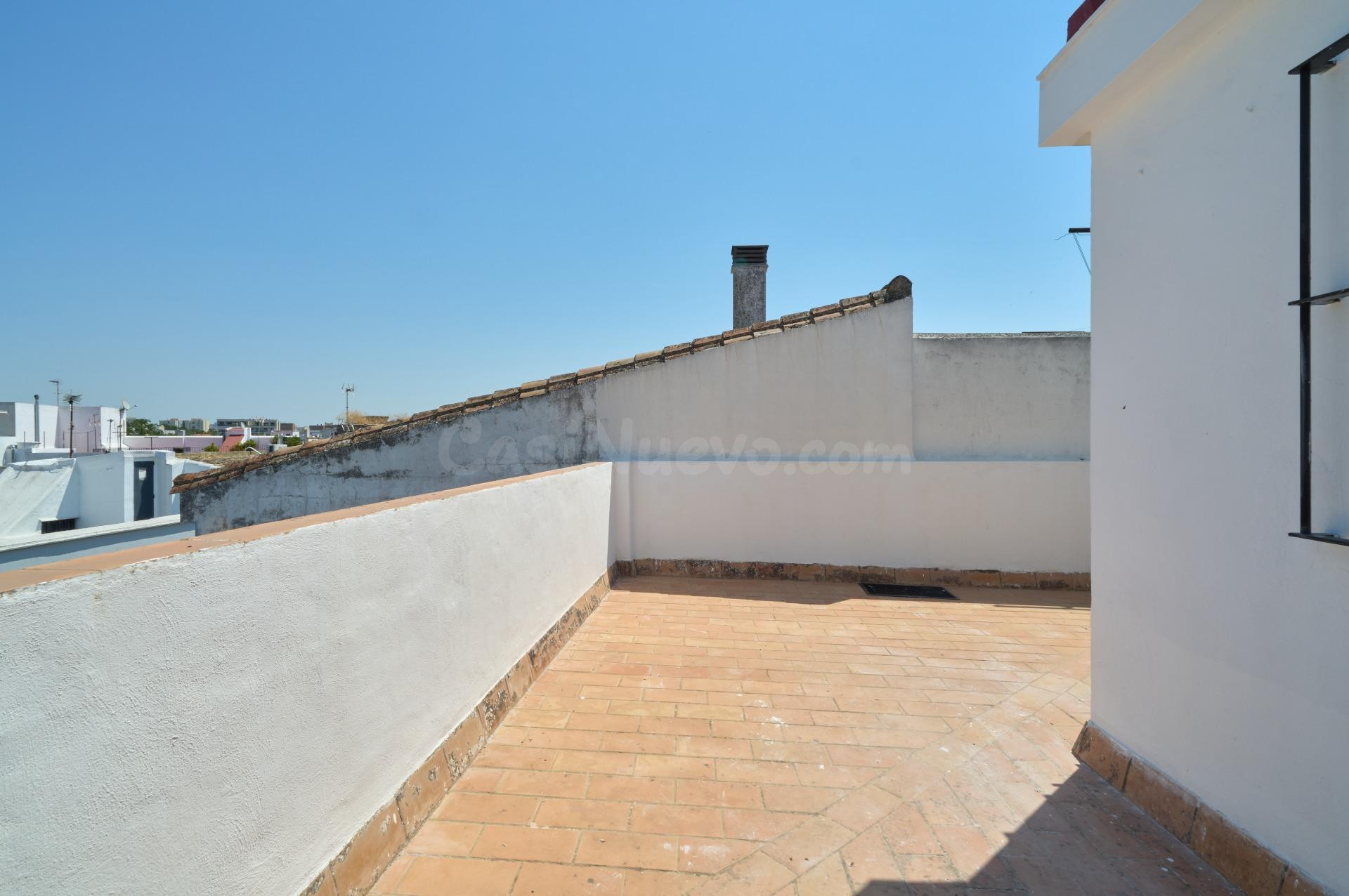 ¡Tu nuevo hogar en el corazón de Jerez te espera! Anímate a visitarlo. - foto 3