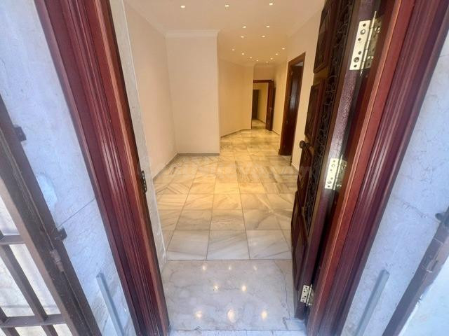 ALQUILER OFICINA CALLE MORA - foto 2