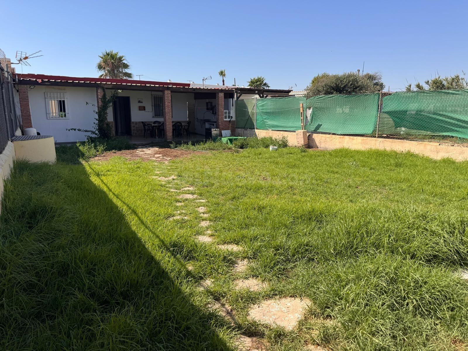 FINCA RUSTICA EN VENTA A ESCASOS METROS DE LA PLAYA DE PEGINAS