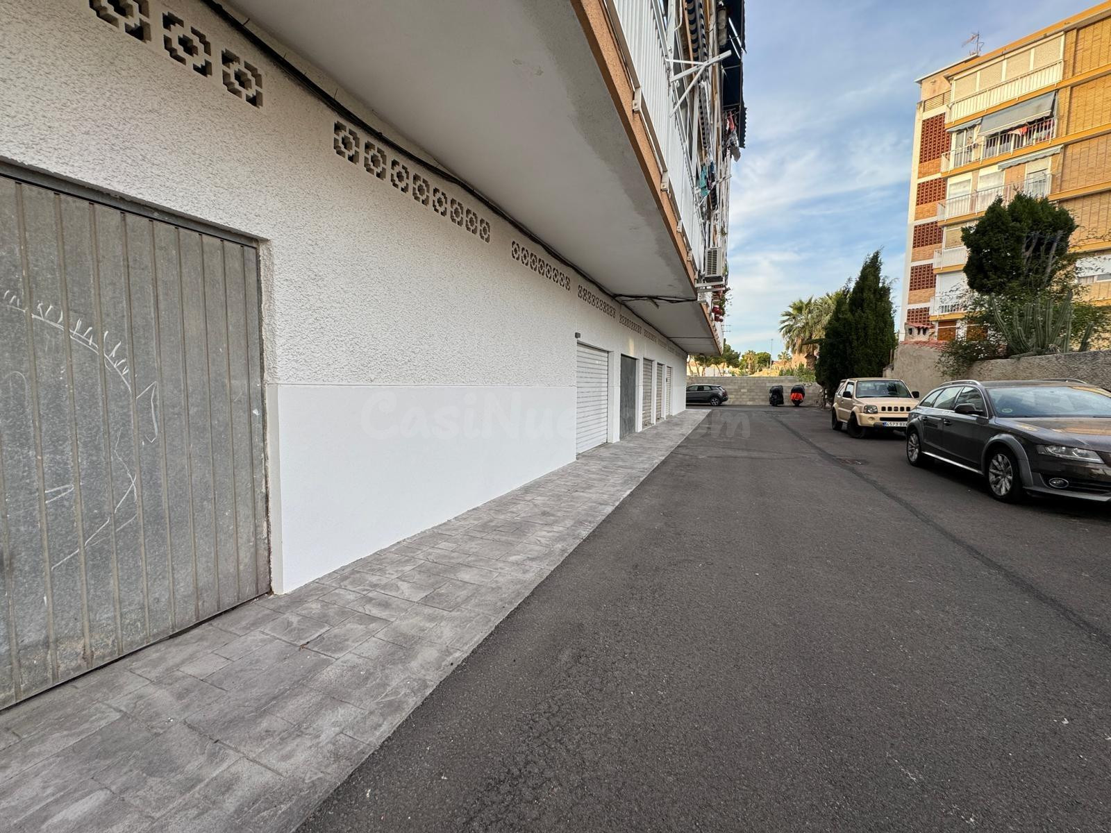 Amplio trastero de 23 m2 en planta baja, situado en  la zona de La Albufereta (Alicante). - foto 2