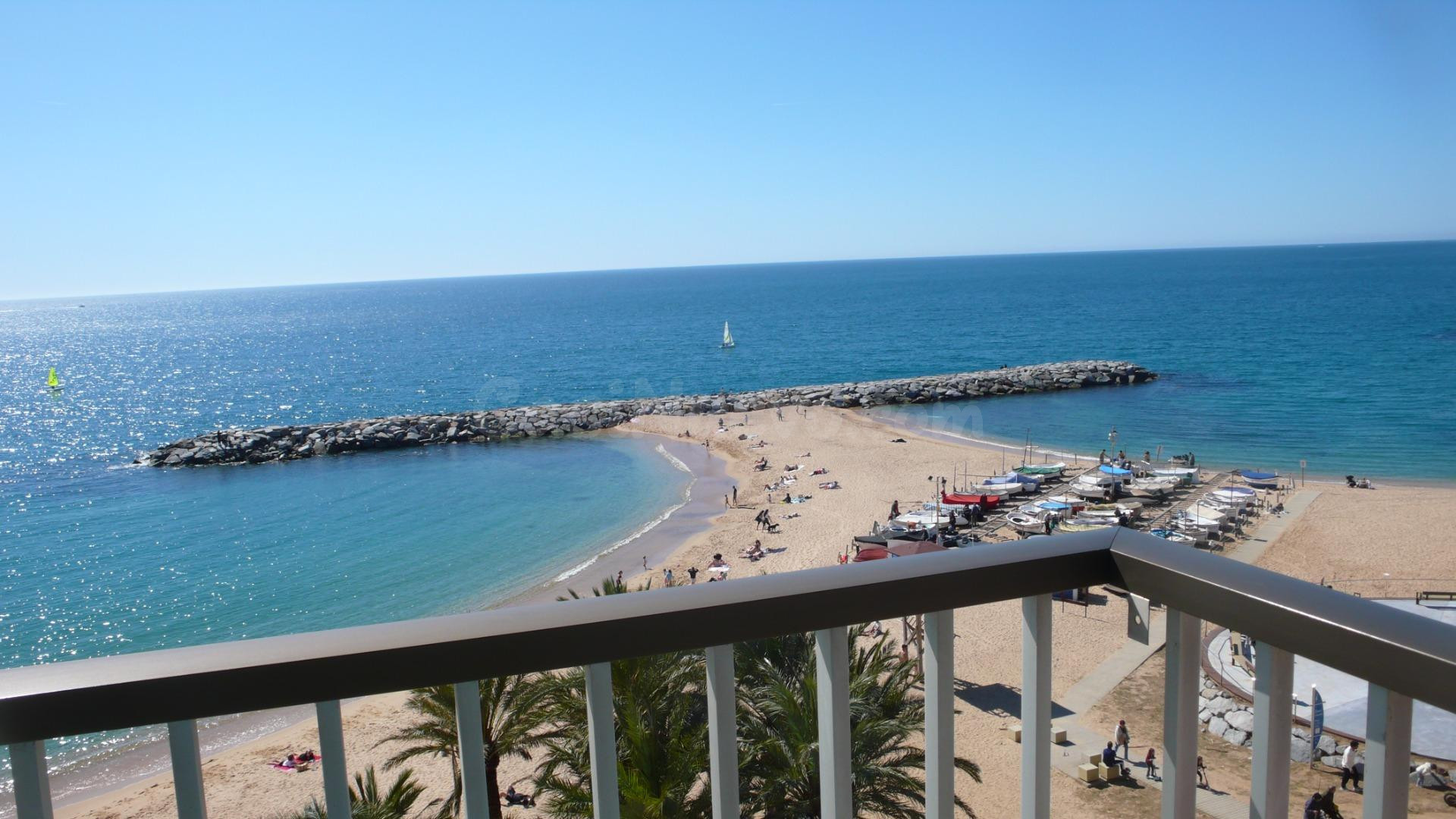 Fantastico apartamento 3 habitaciones a pie de playa - foto 2