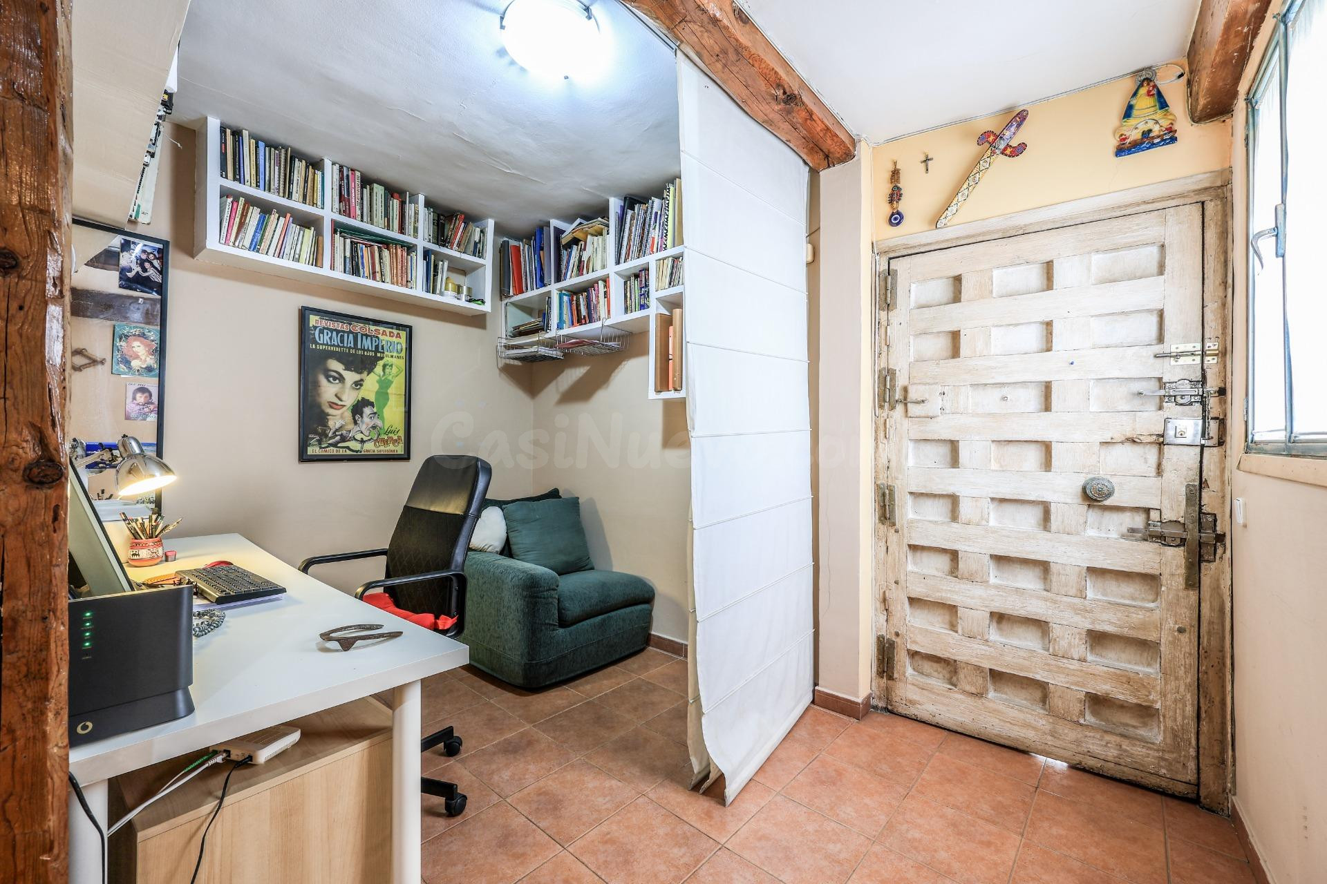 Piso con encanto, 2 balcones y vistas a la Plaza de Tirso de Molina – Centro - foto 4