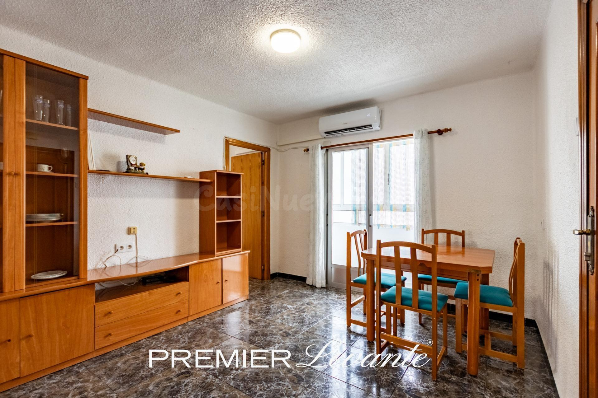 Piso de 3 dormitorios con cocina equipada y galería en Elda - foto 2