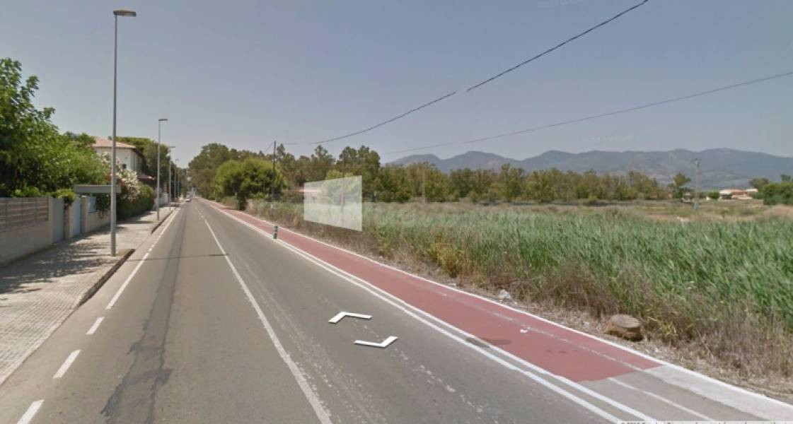 Solar en Segunda Línea de Playa de USO TERCIARIO, HOTELERO Y - foto 2