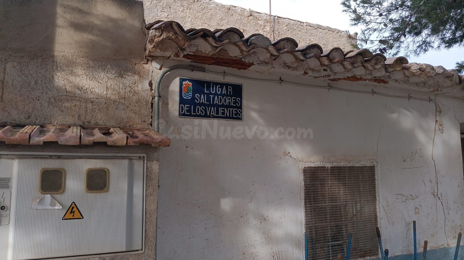 SE VENDE CASA PARA REFORMAR - foto 5