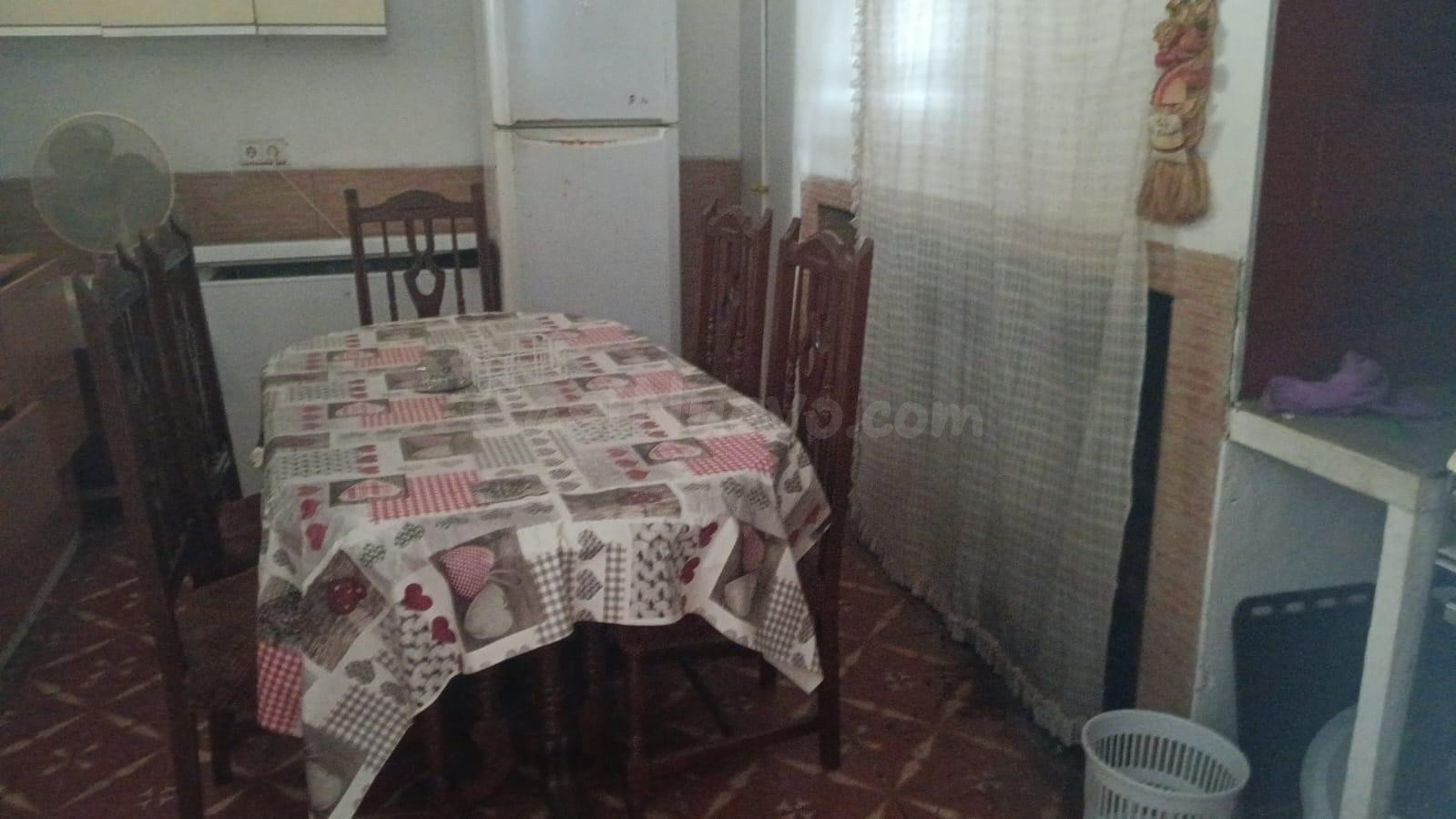SE VENDE CASA EN ALGUAZAS
