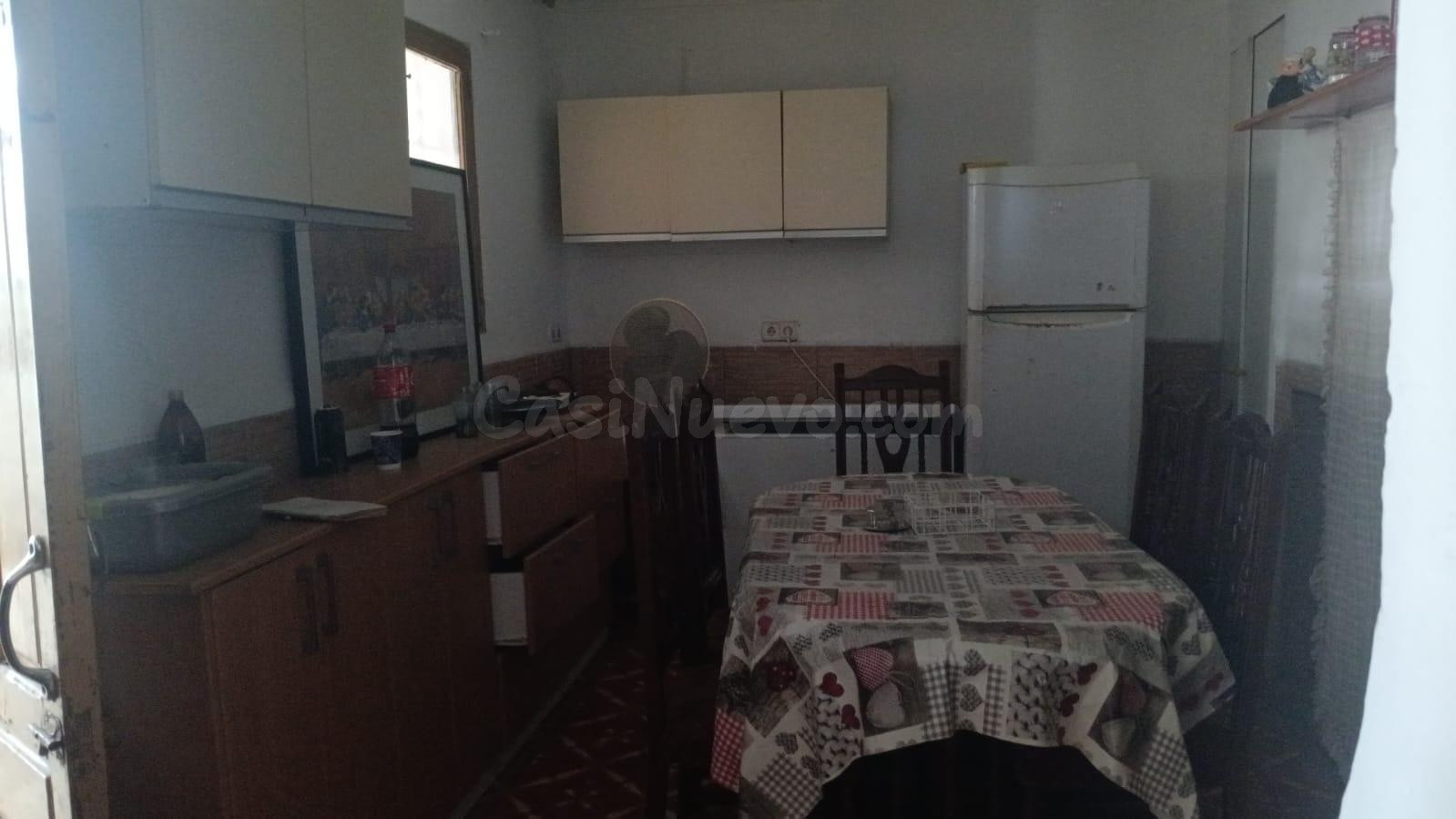 SE VENDE CASA EN ALGUAZAS - foto 2