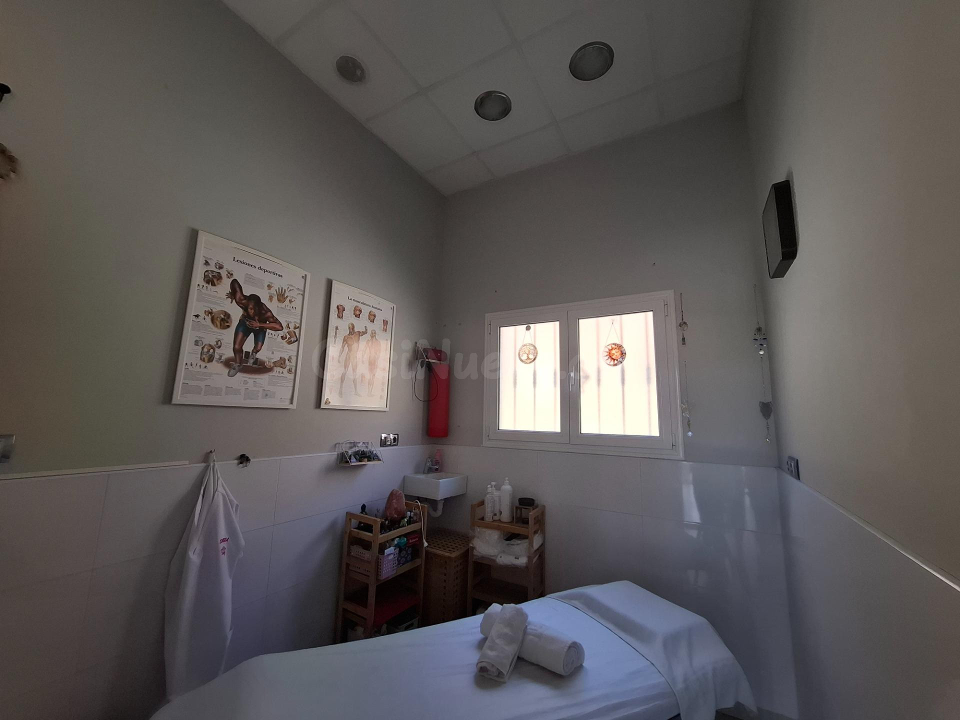 LOCAL COMERCIAL ACONDICIONADO COMO PELUQUERÍA CICERO - foto 5