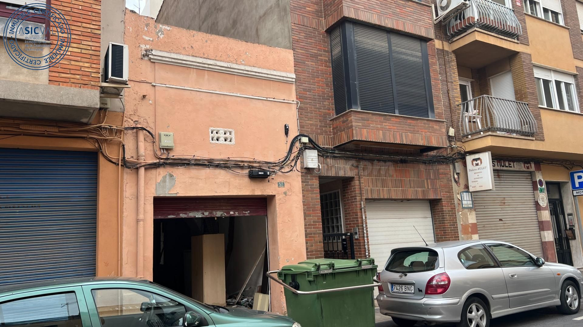 ¡INVIERTE EN TU FUTURO EN CASTELLON DE !A PLANA! Te atreves con esta opción de CASA SOLAR?