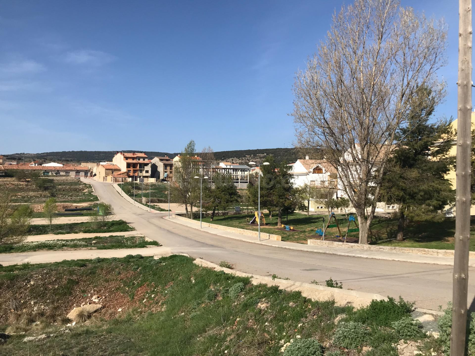 ESTUPENDO SOLAR EN VILLAFRANCA DEL CID PARA NUEVA PROMOCION DE VIVIENDAS - foto 4